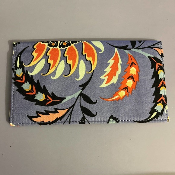 NWT Vera Bradley Checkbook Cover MURAL GARDEN 25012-V78 Flowers PURPLE NEW - Picture 2 of 4